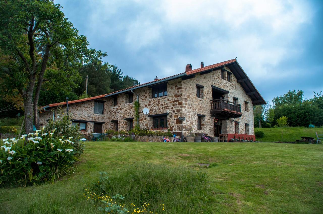 Apartamentos Rurales Larrago Busturia Luaran gambar